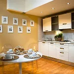 فندق مبيت وإفطار Residenza Giuseppe Verdi 3*